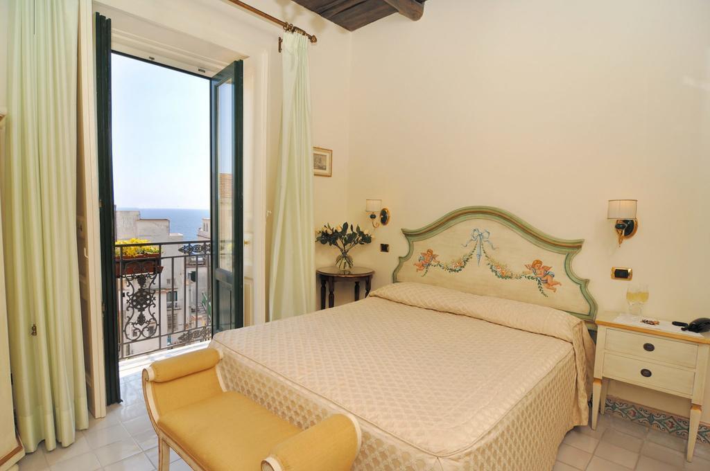 Residenza Del Duca Amalfi Bilik gambar