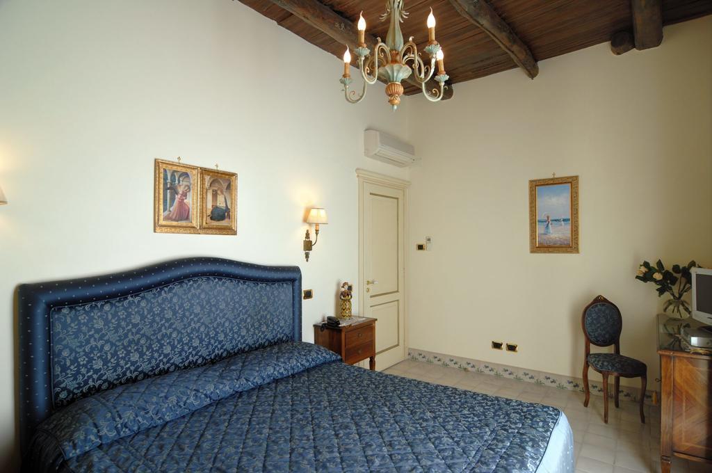 Residenza Del Duca Amalfi Bilik gambar