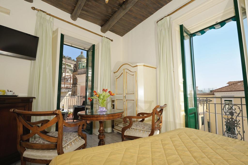Residenza Del Duca Amalfi Bilik gambar
