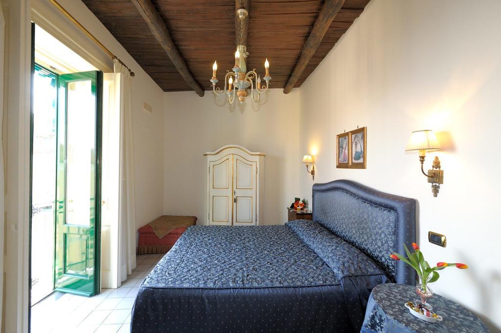 Residenza Del Duca Amalfi Bilik gambar