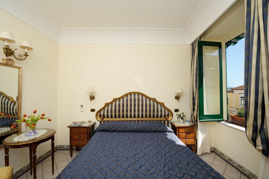 Residenza Del Duca Amalfi Bilik gambar