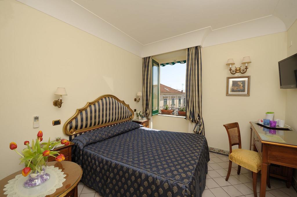 Residenza Del Duca Amalfi Bilik gambar