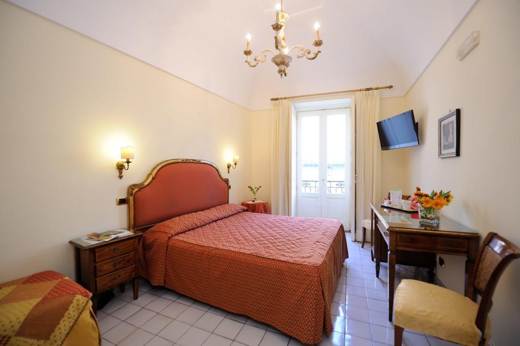 Residenza Del Duca Amalfi Bilik gambar